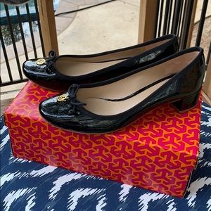 Tory Burch Chelsea Pump - 9M Black Patent NIB